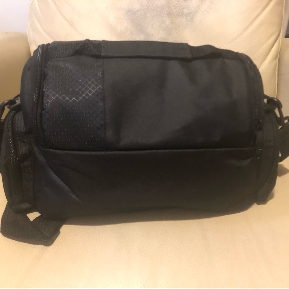 ❤️Black camera bag 13”x8”x6” - Picture 2 of 5